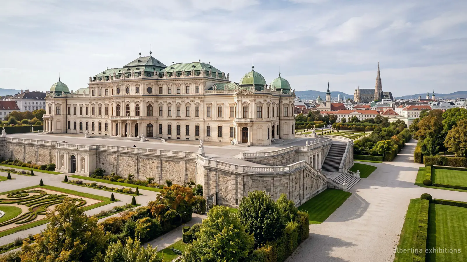 Die Albertina in Wien, ein klassizistisches Palais-Museum auf der ehemaligen Augustinerbastei